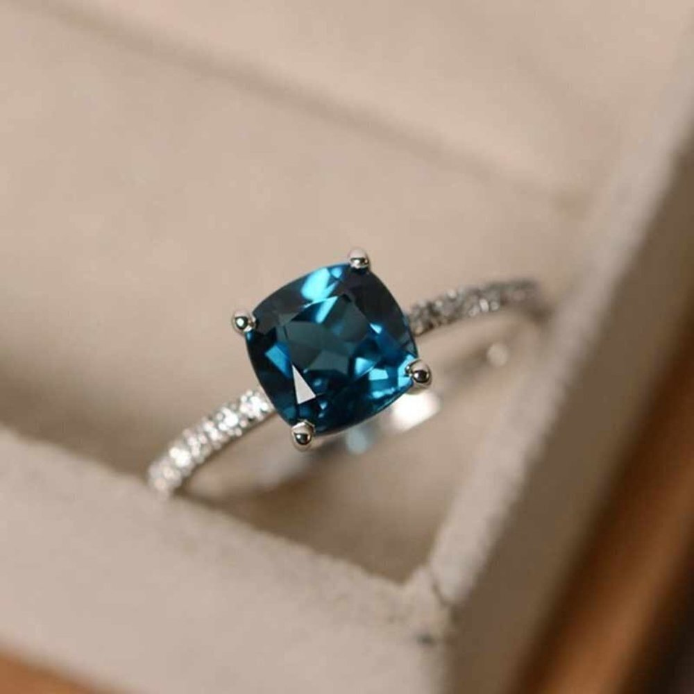 Trendy Anillo Blue Square Gemstone Shiny 925 Silver Ring for Women, VI…